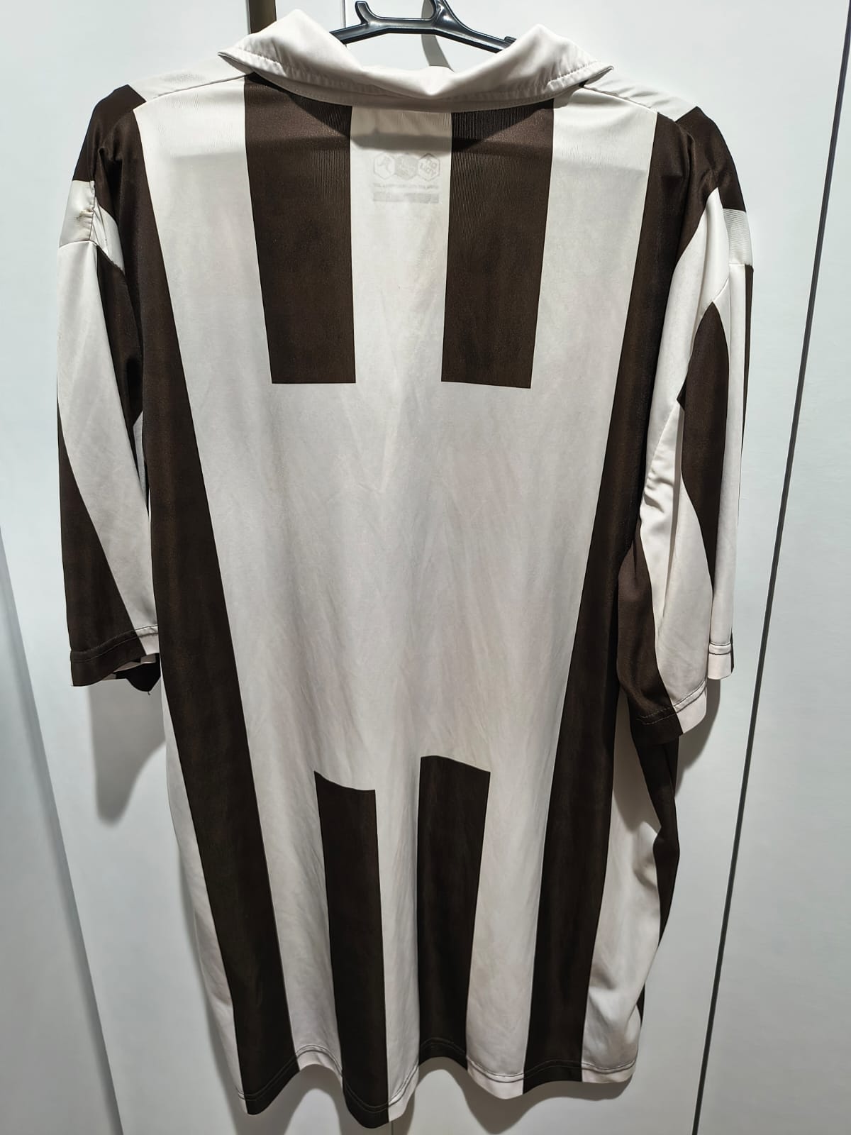 Camisa St. Pauli 2011 – Tamanho GG (58 x 75 cm)