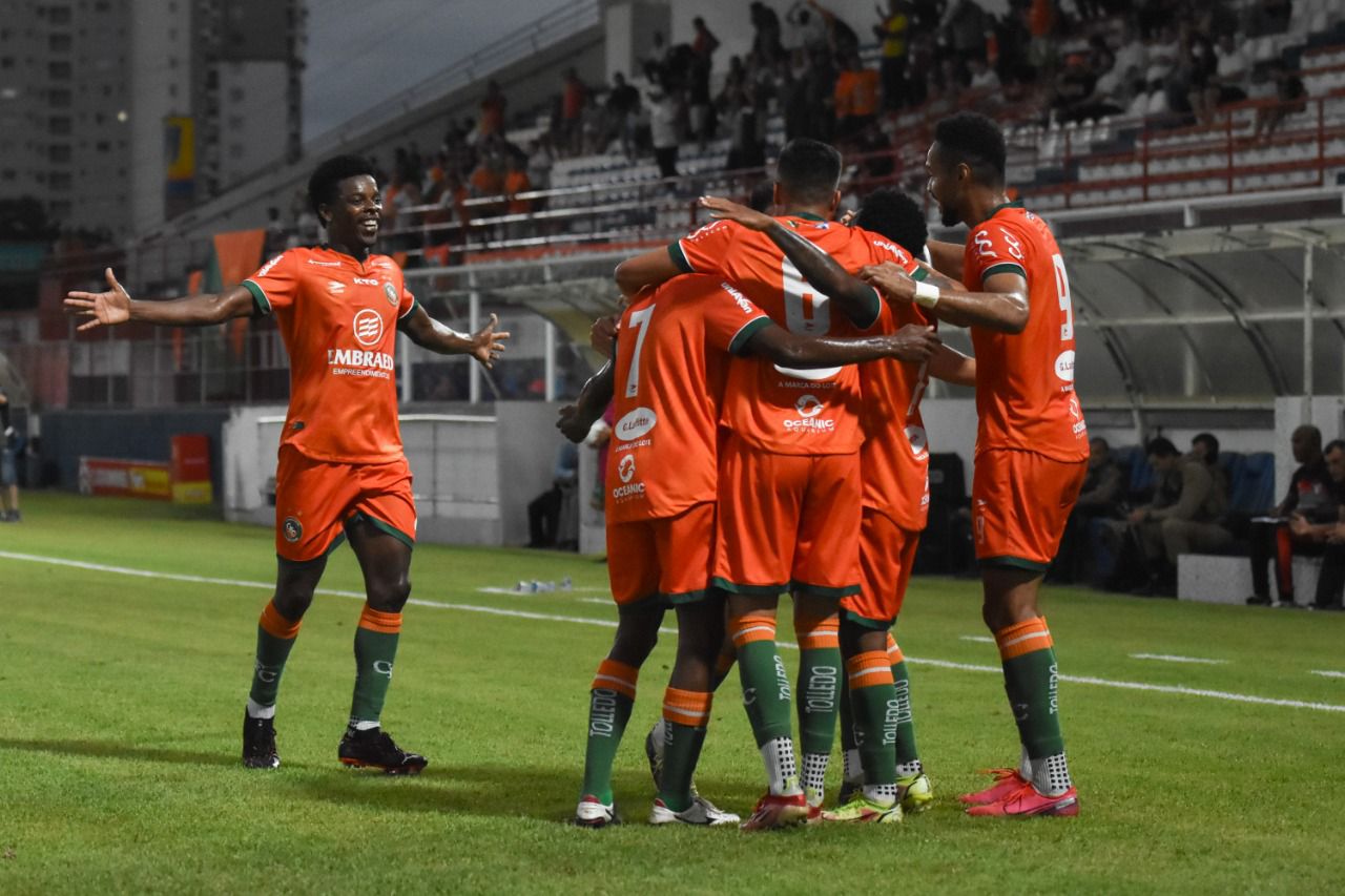 Linda Camisa Do Camboriú - Santa Catarina - De Jogo