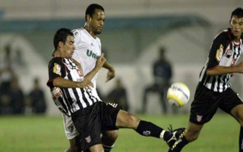 Lindíssima Camisa Fluminense - 2005 - Modelo Raro - De Jogo