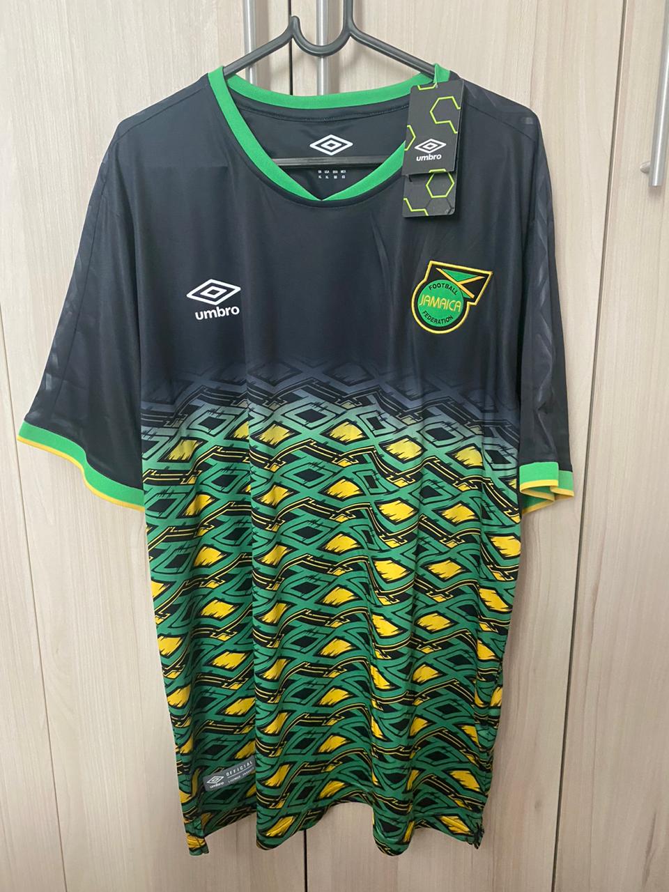 Camisa Jamaica 2019 Umbro na etiqueta - tamanho GG 58x78 cms