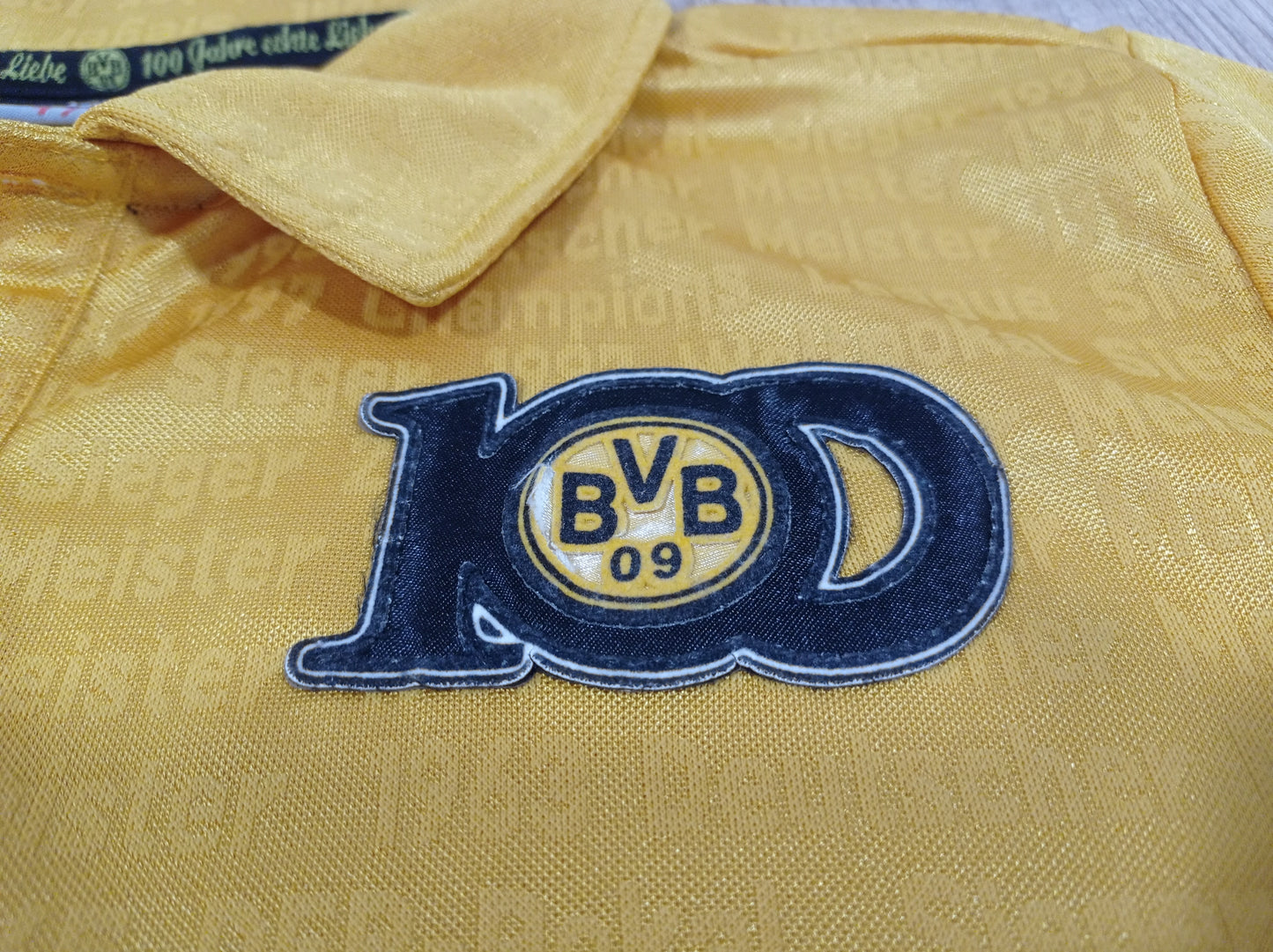 Rara Camisa do Borussia Dortmund - Edição Especial Centenário - 2009