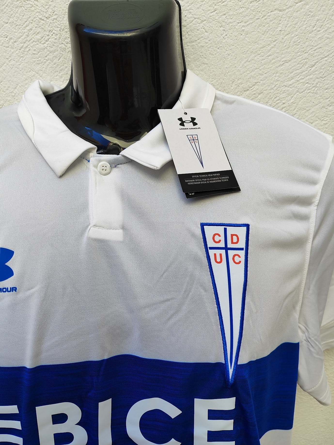 Camisa Universidad Catolica 2023 Local Under Armour - tamanho G