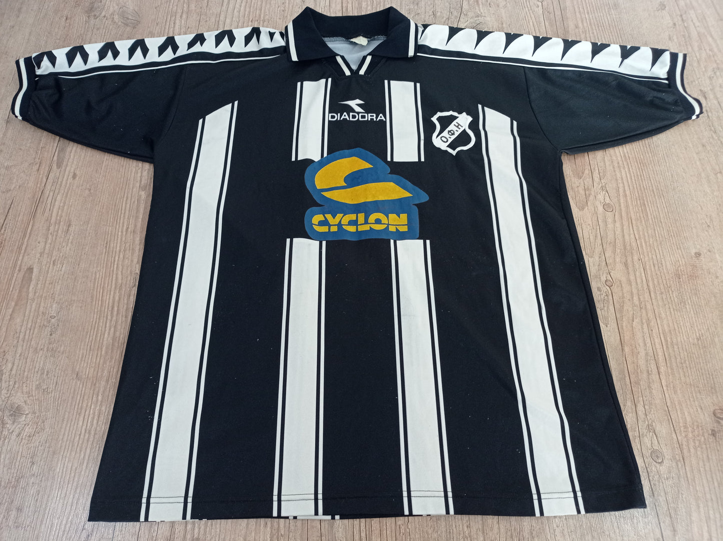 Bela Camisa de Jogo do OFI Creta - Grécia - Home - 2003/2004