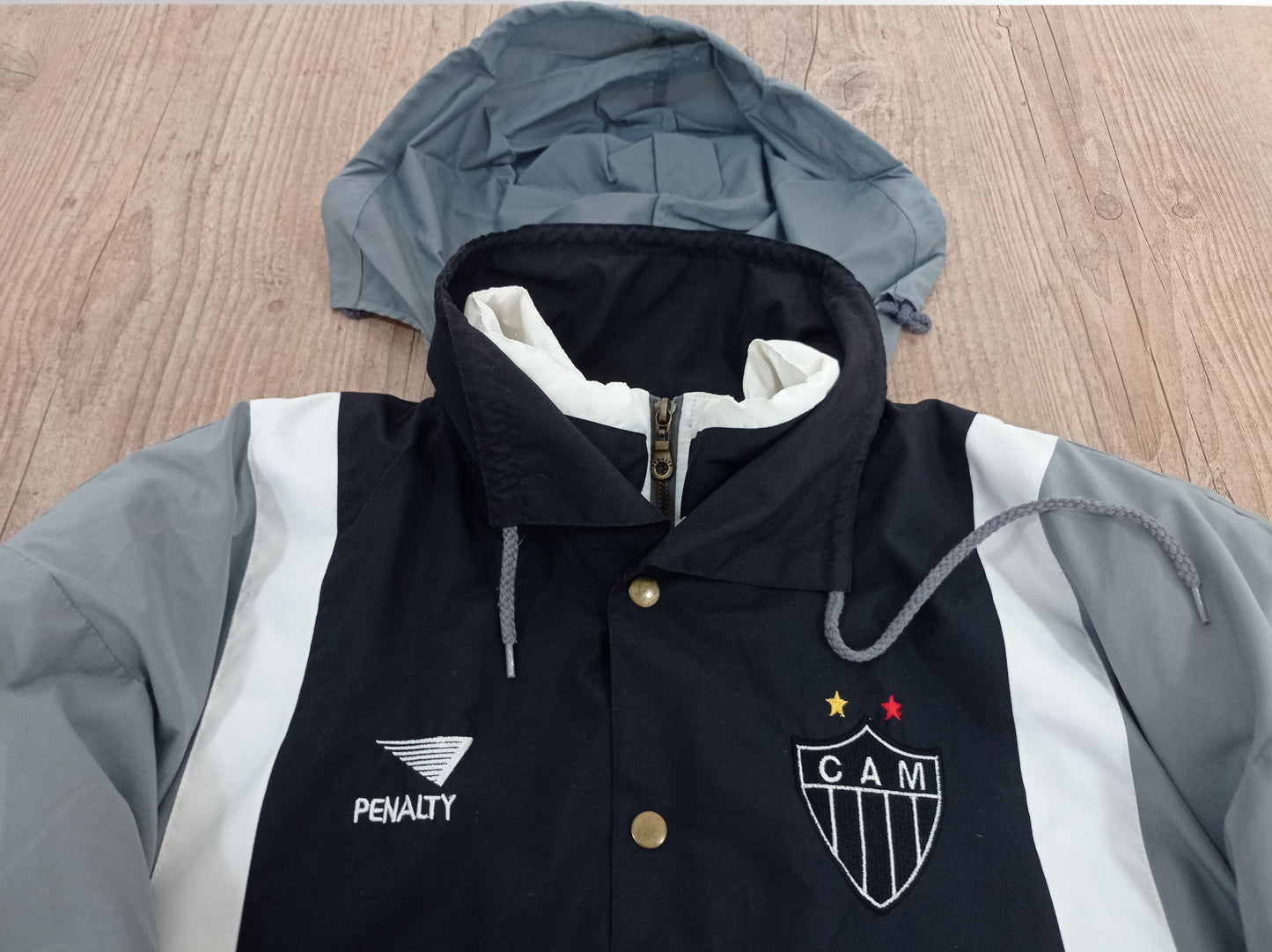 Raríssimo Agasalho Parka do Atlético Mineiro - Profissional - Anos 90