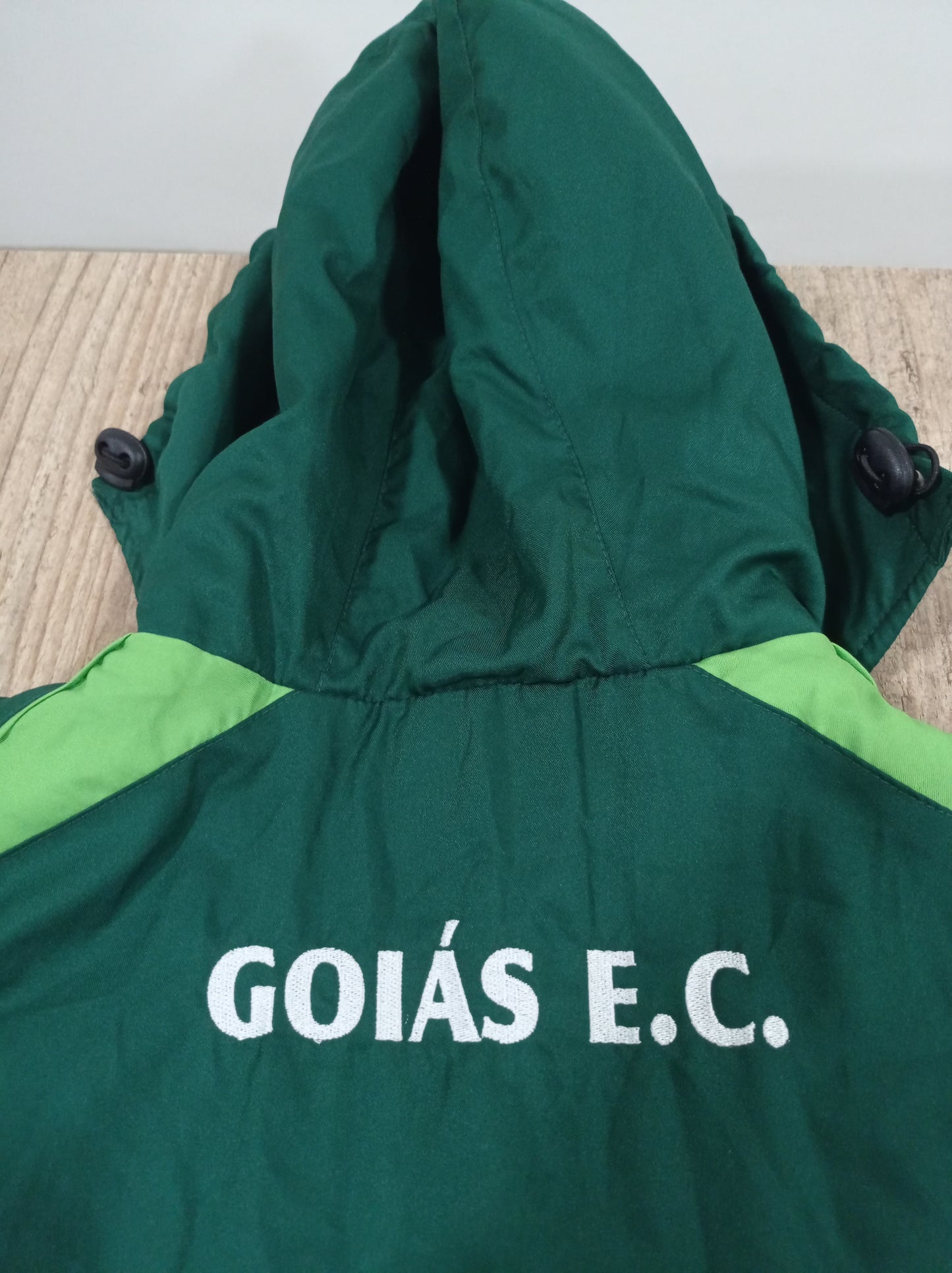 Agasalho Parka Profissional do Goiás - Anos 2000