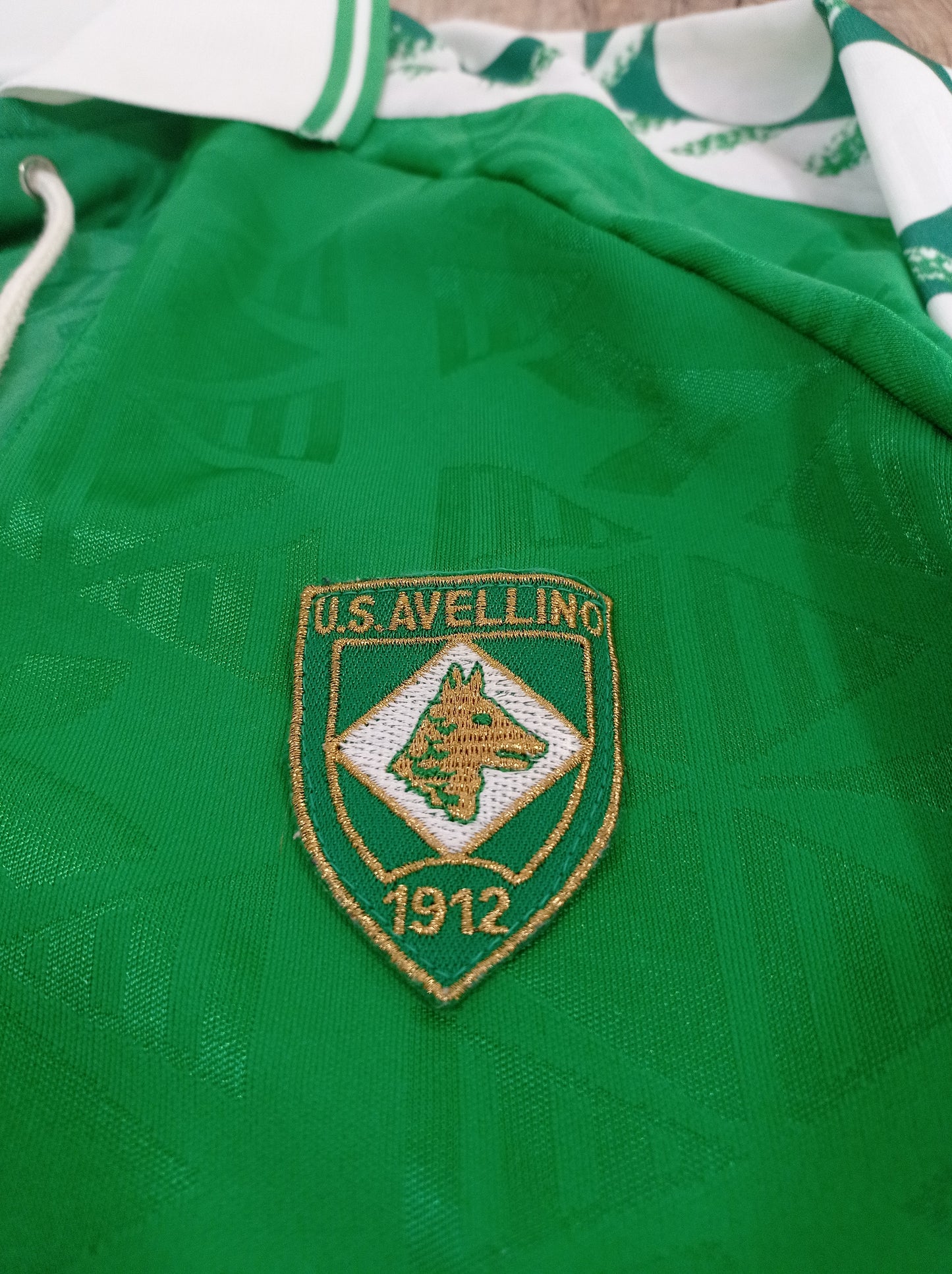 Espetacular Camisa do Avellino - Itália - 1995/1996 Mangas Longas