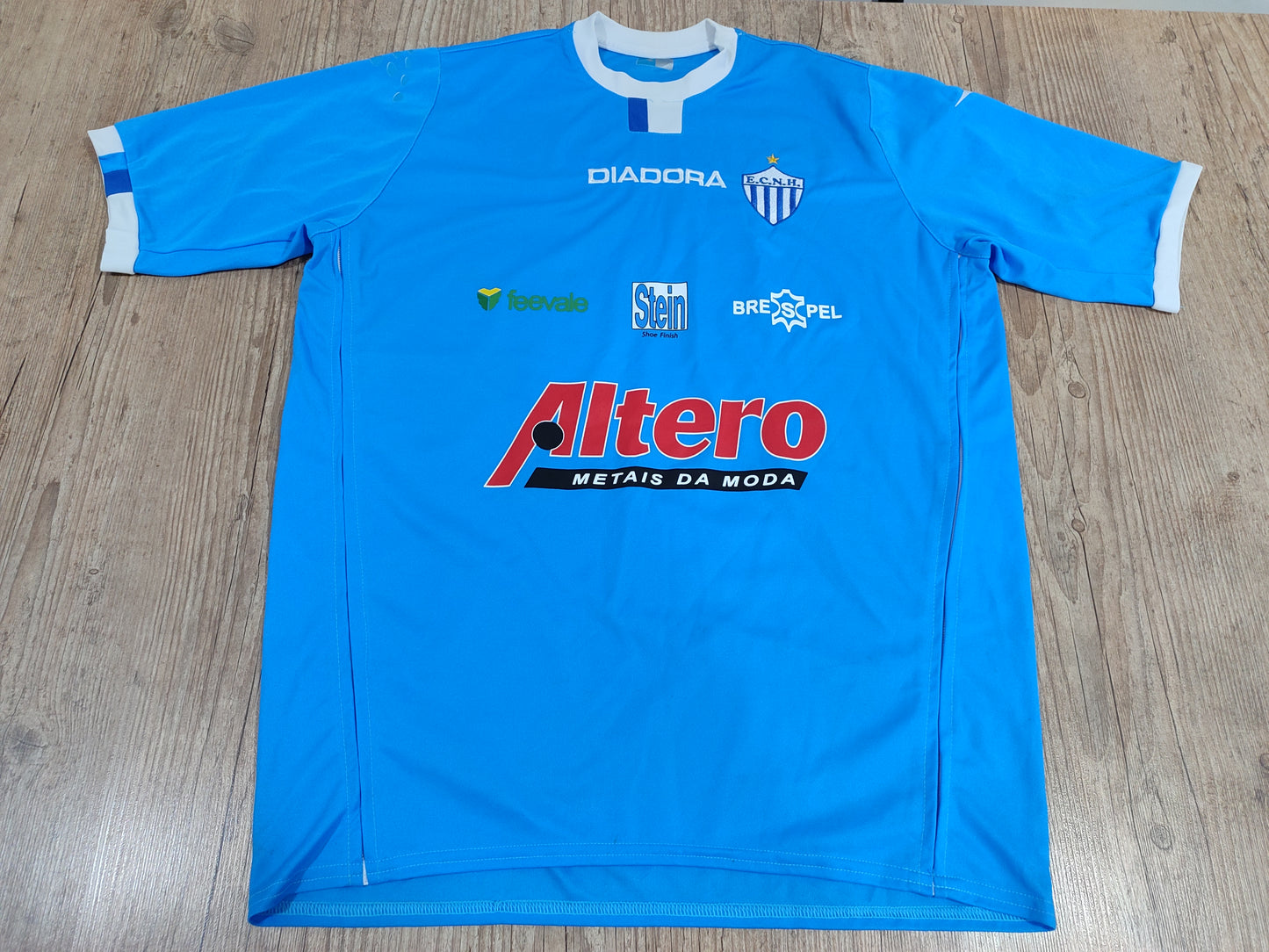 Rara Camisa Usada em Jogo Do Novo Hamburgo - 2006 - Diadora