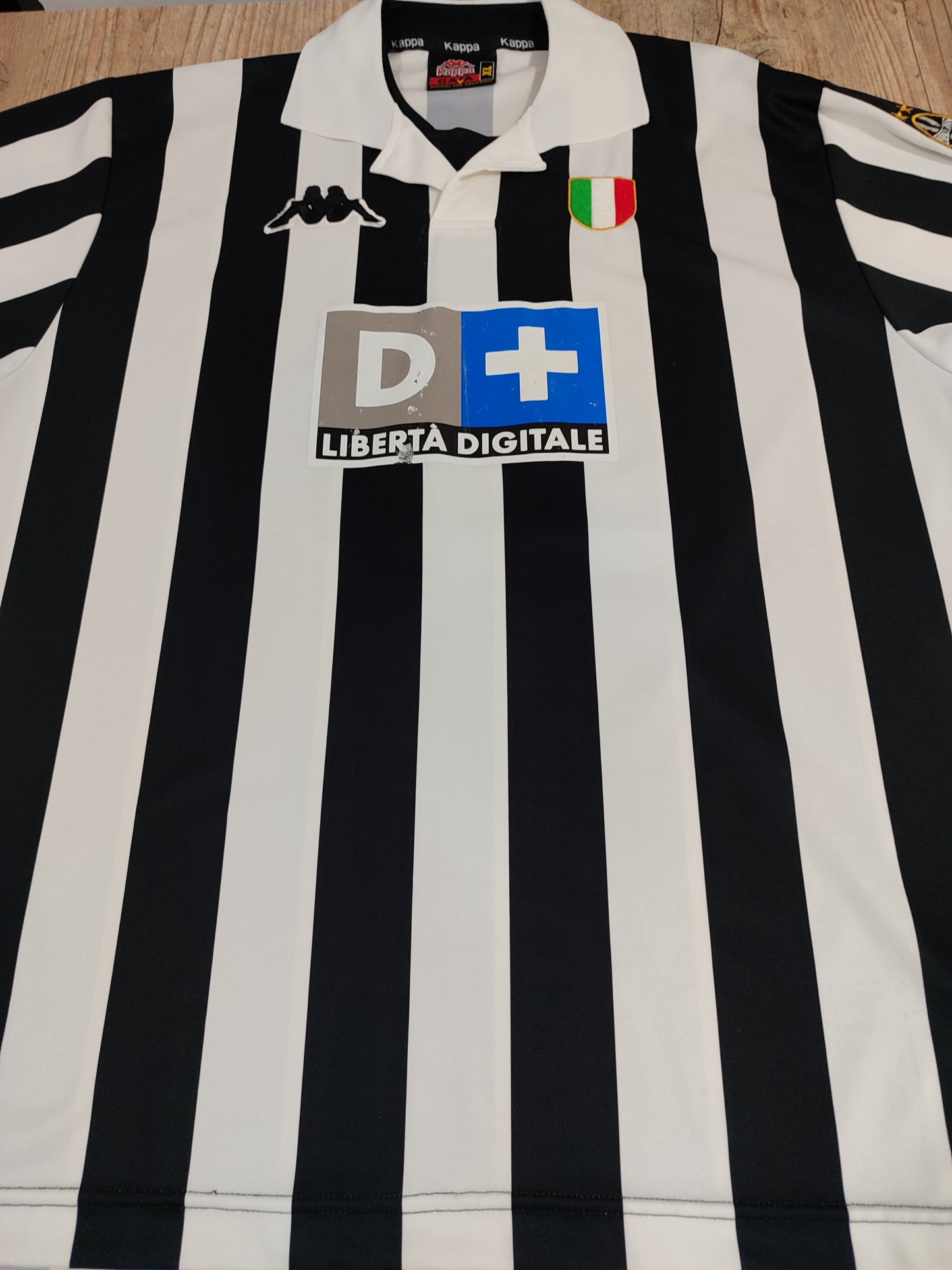 Espetacular Camisa Juventus - Itália - 1998/1999 - Usada em Jogo