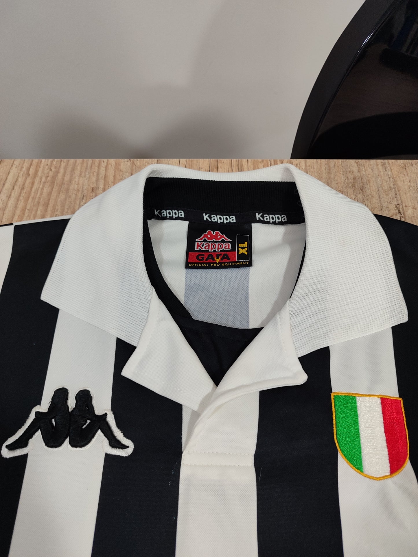 Espetacular Camisa Juventus - Itália - 1998/1999 - Usada em Jogo