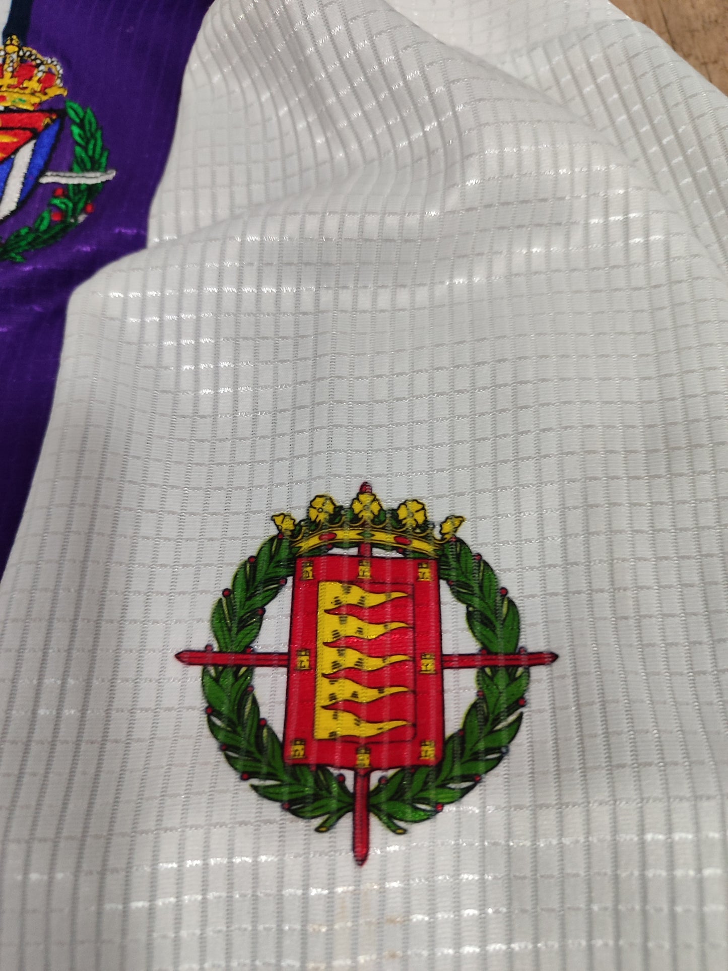 Linda Camisa Valladolid - Espanha - Usada em Jogo 1999/2001 Mangas Longas