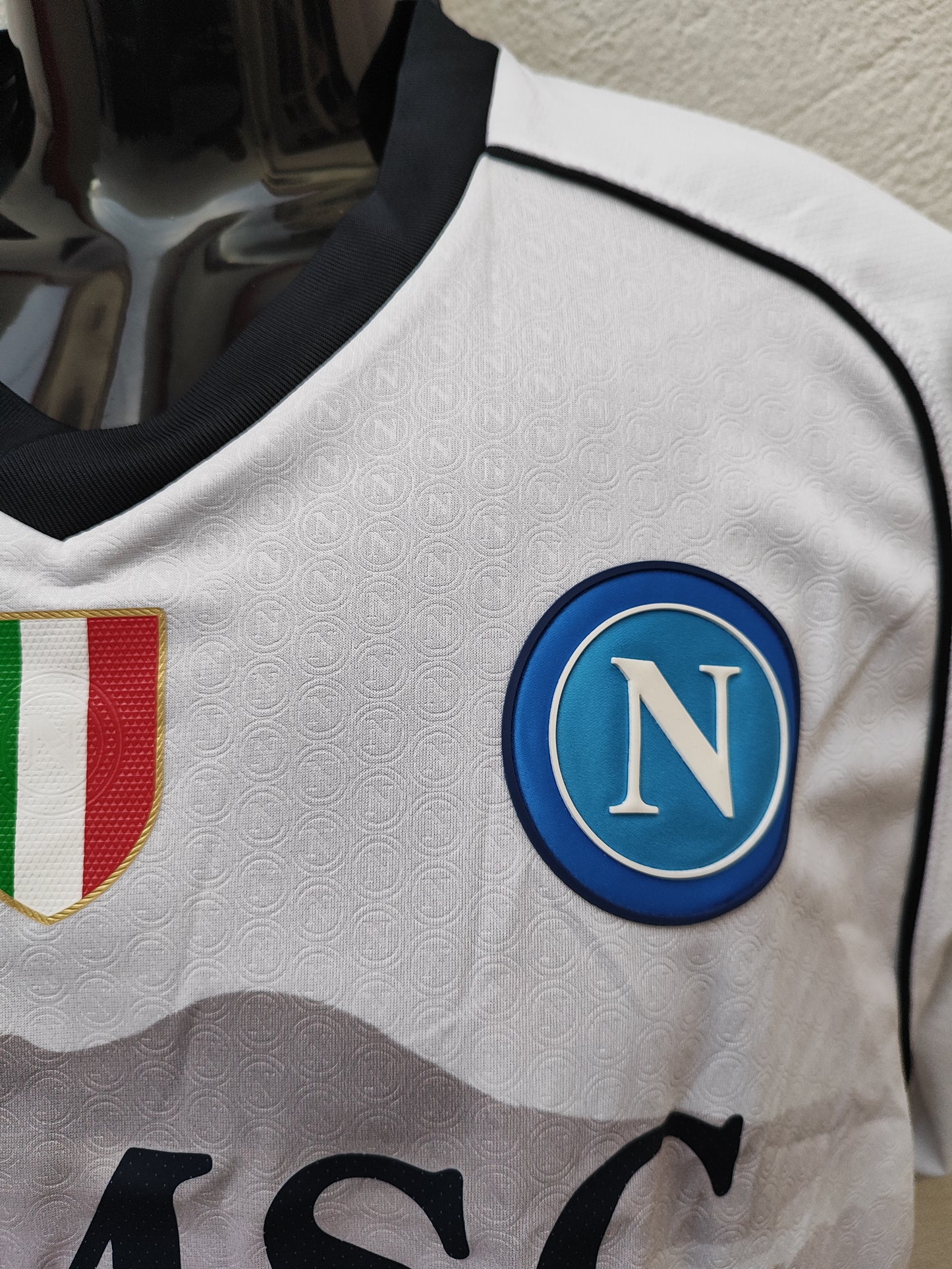 Camisa Napoli Italia Away modelo jogador 2023-24