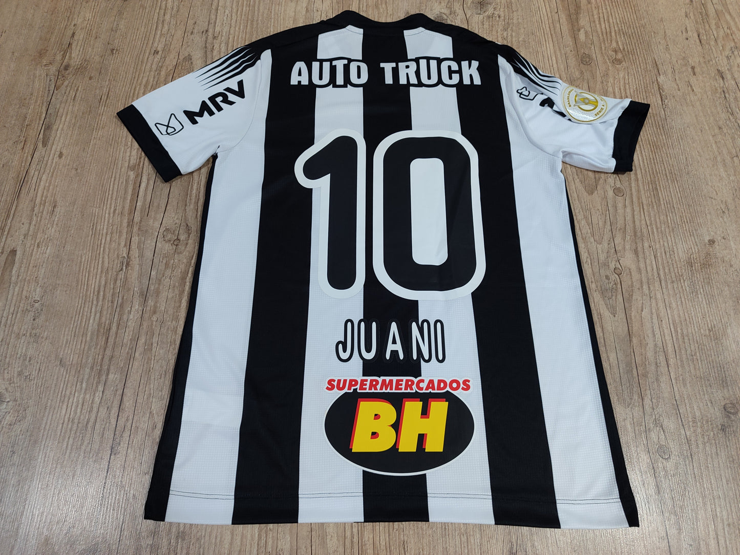 Linda Camisa Usada Em Jogo - Atlético Mineiro - Cazares