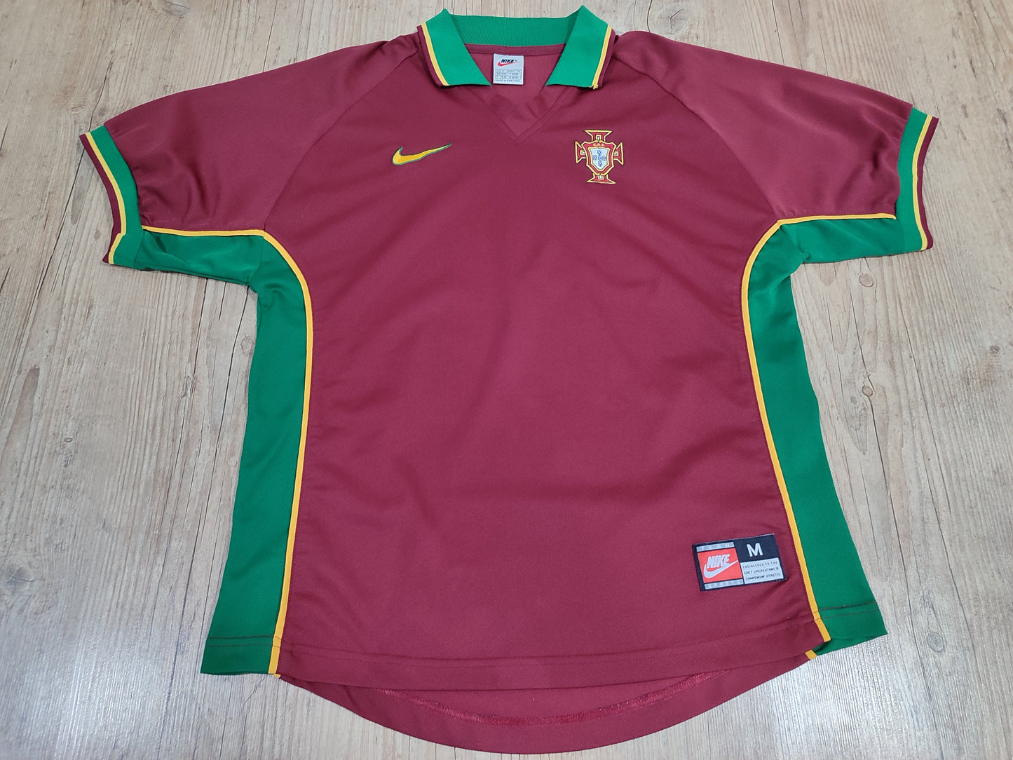 Lindíssima E Rara Camisa Da Seleção De Portugal - 1997/1998