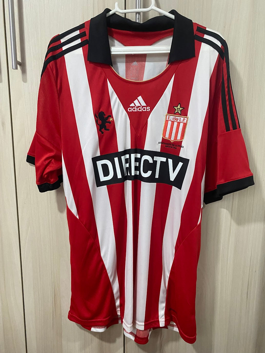 Camisa Estudiantes de La Plata Home 2014 (Tamanho XL - 57x78 cm)