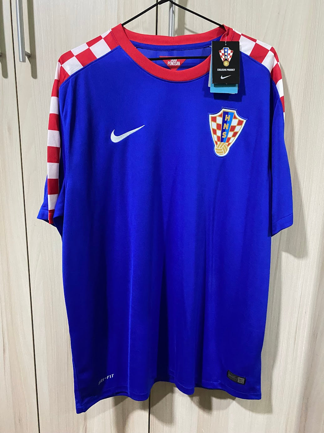 Camisa Croácia Away 2014 - Tamanho XL (59x78 cm)