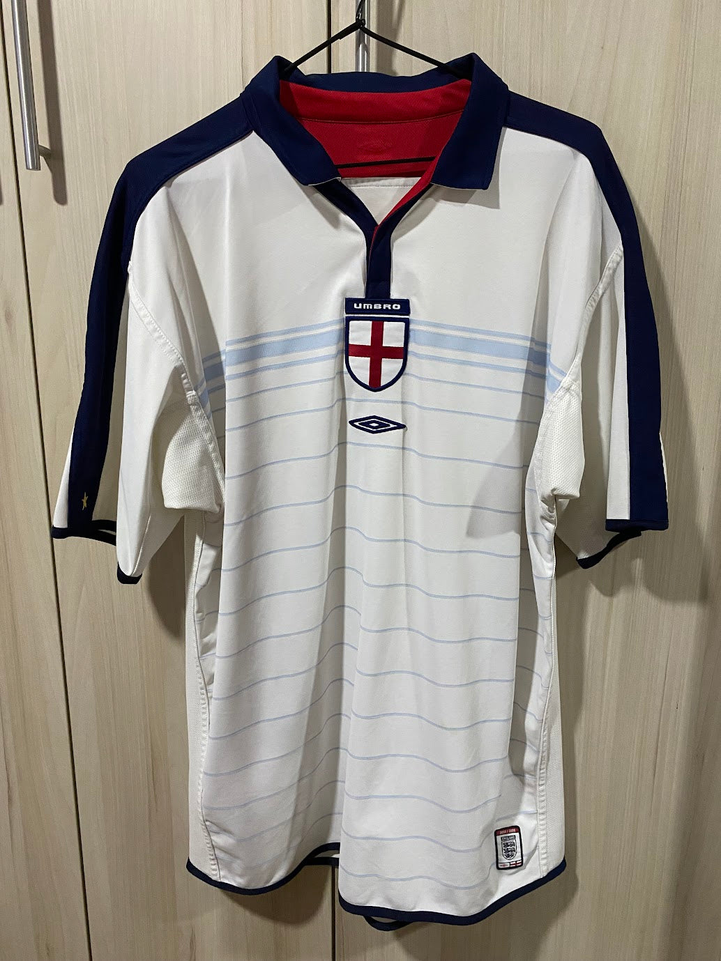 Camisa Inglaterra Dupla Face 2004 - Tamanho XL (58x78 cm)