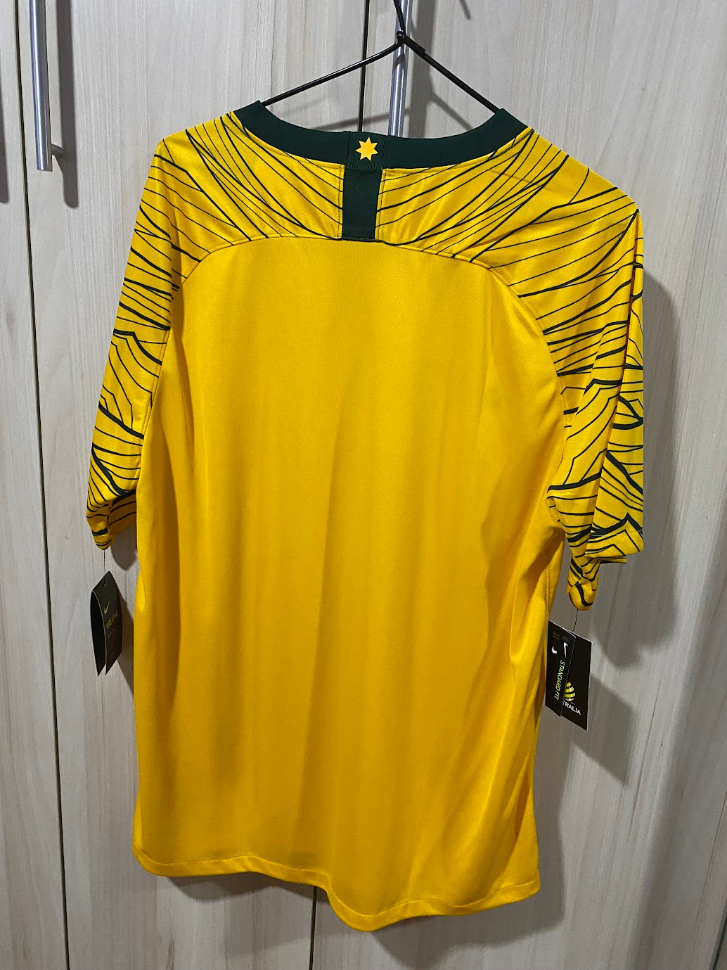 Camisa Austrália Home 2018 - Tamanho GG (60x78 cm)