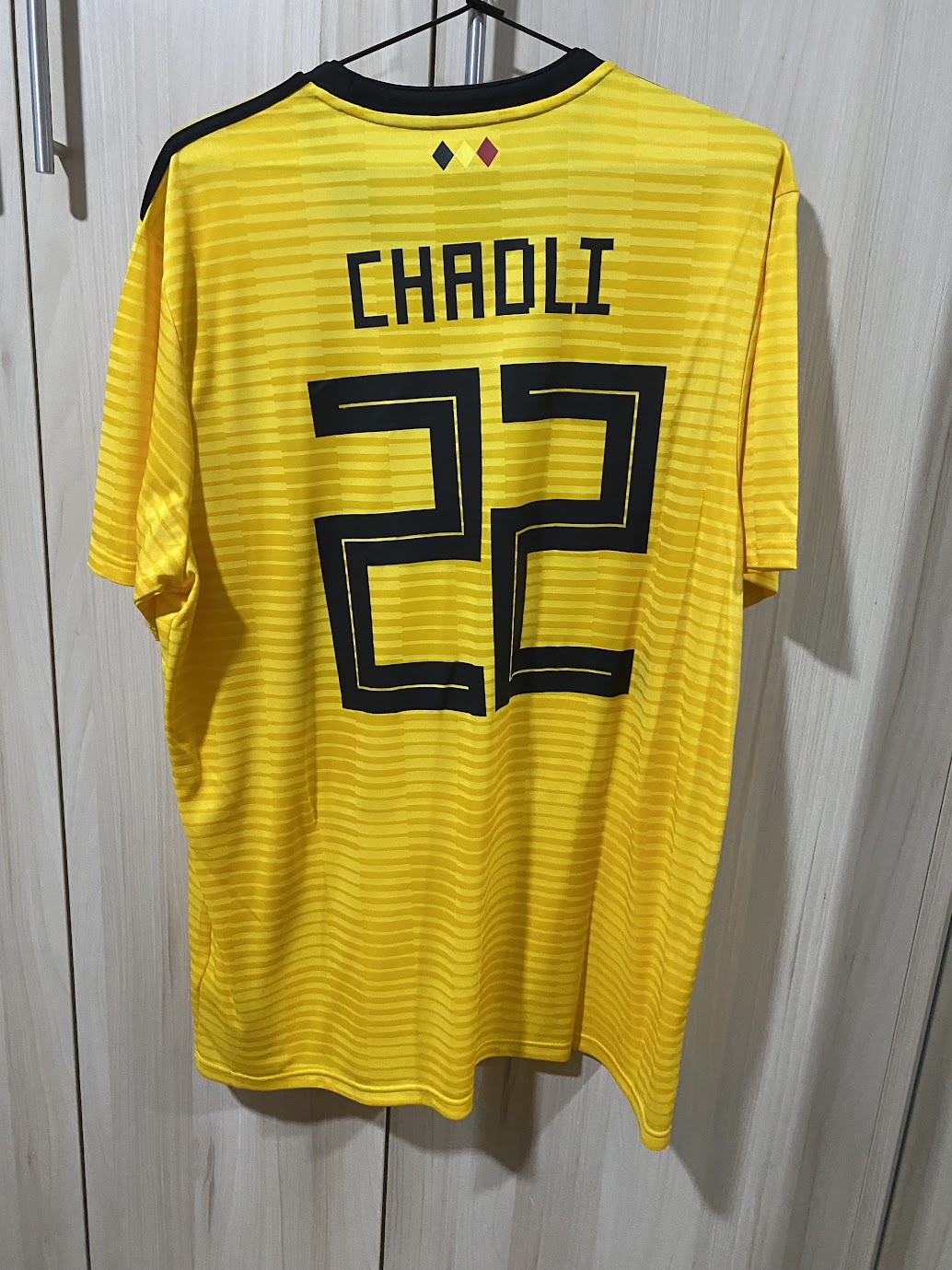 Camisa Bélgica Away 2018 - Personalizada Chadli - Tamanho GG (61x78 cm)