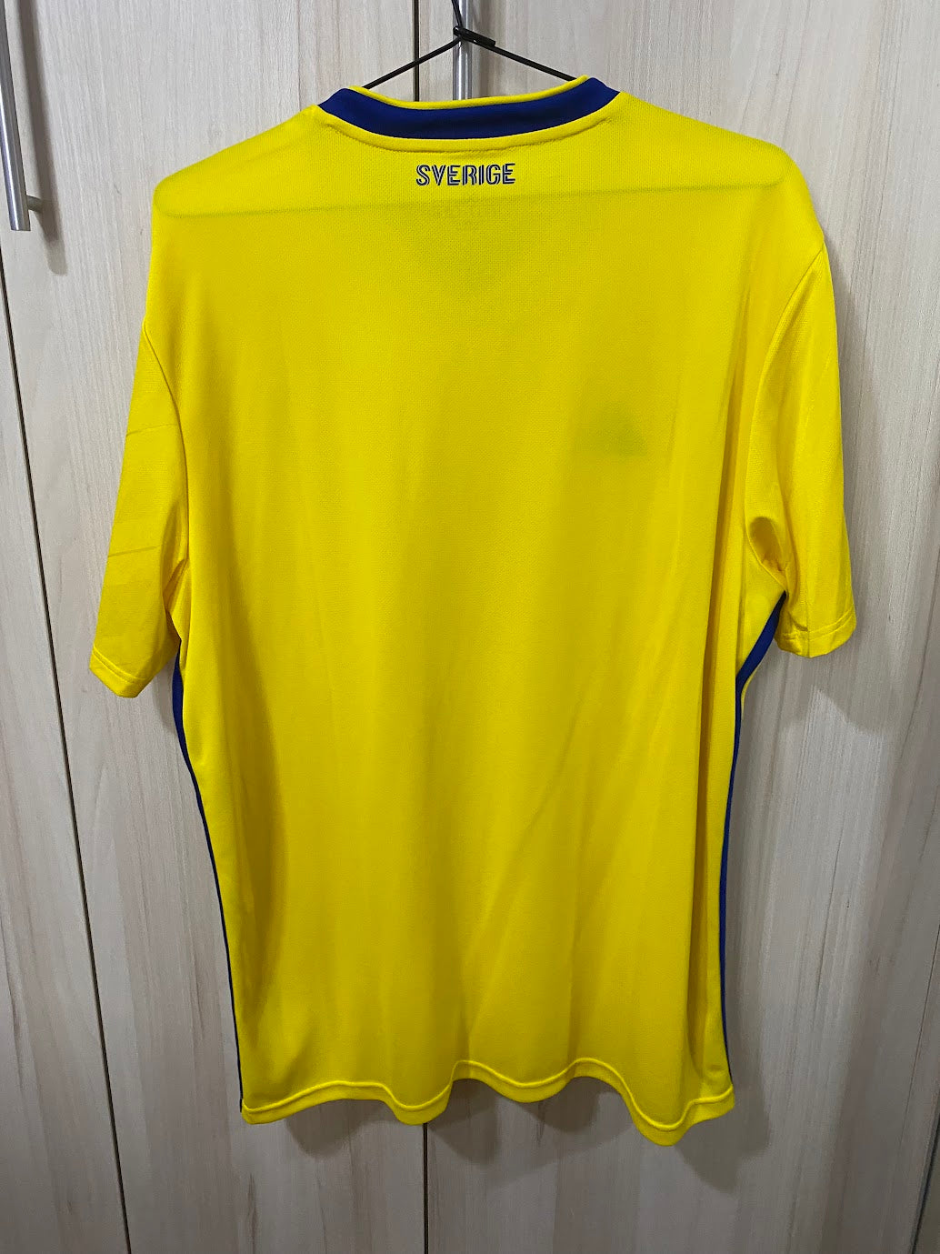 Camisa Suécia Home 2019 - Tamanho GG (59x79 cm)