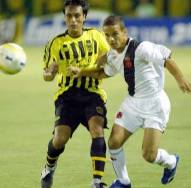 Linda Camisa Volta Redonda - 2006 - Jogo - Túlio Maravilha