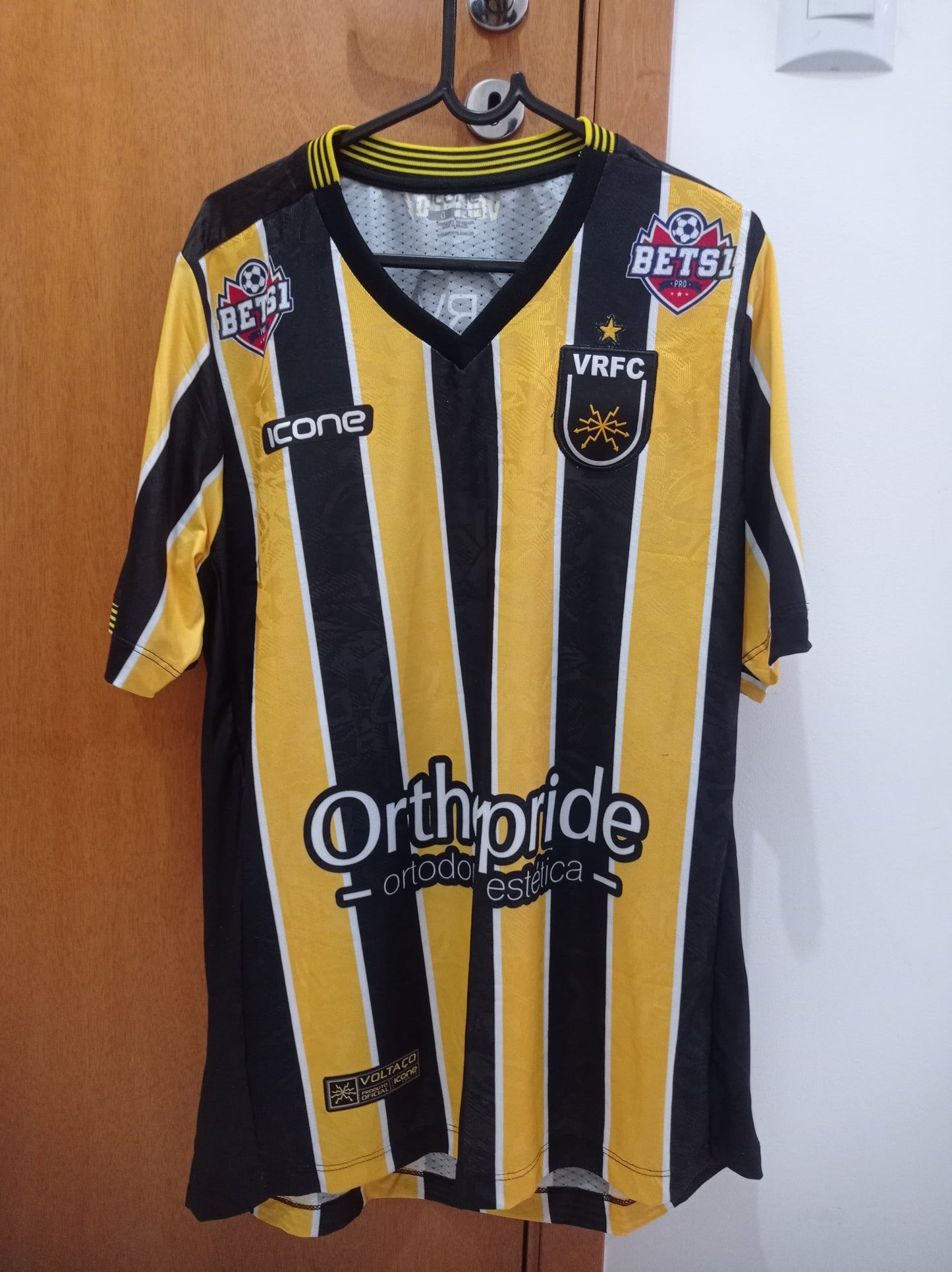 Volta Redonda FC Shirt - size L