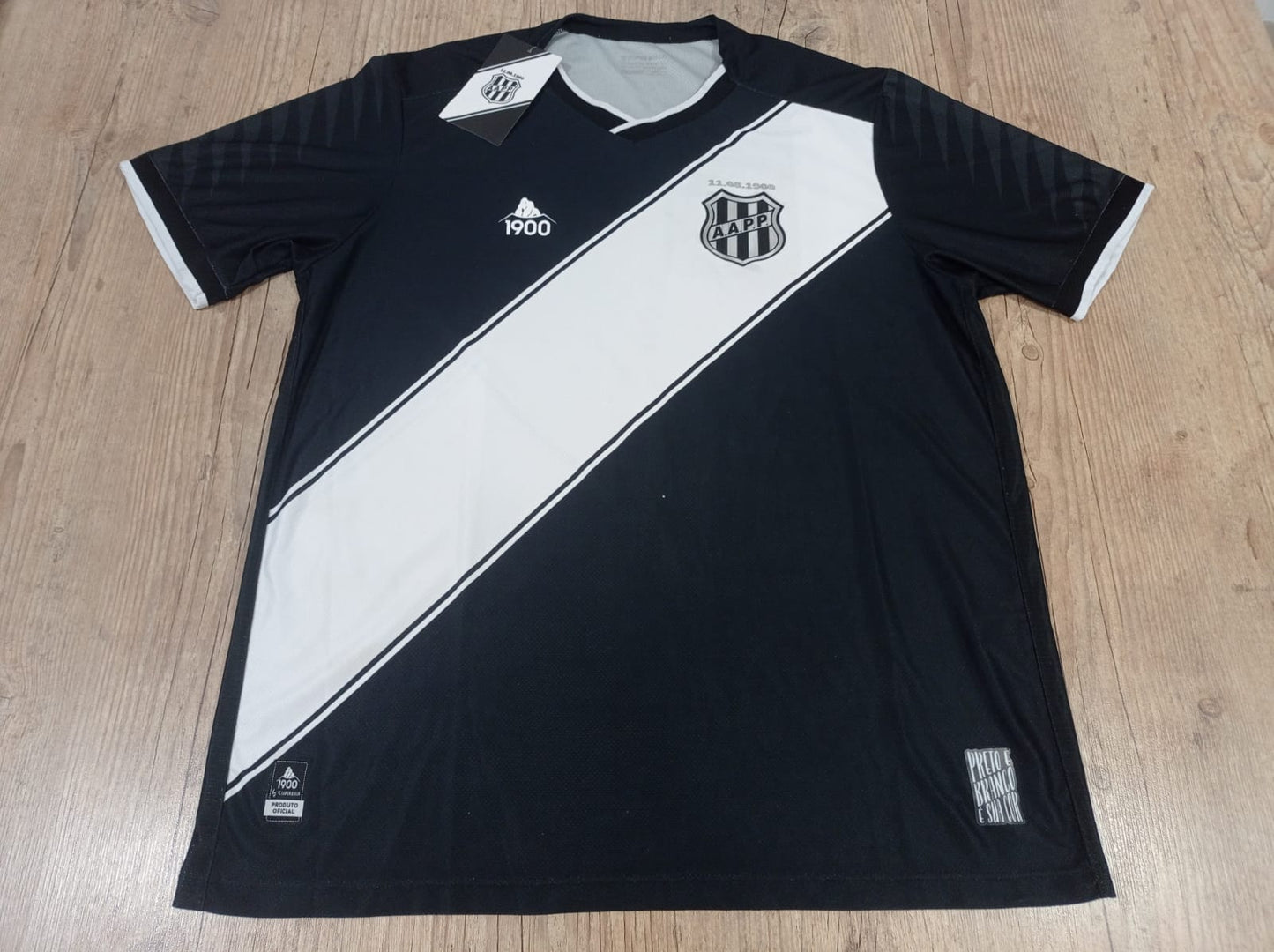 Camisa Ponte Preta leves defeitos