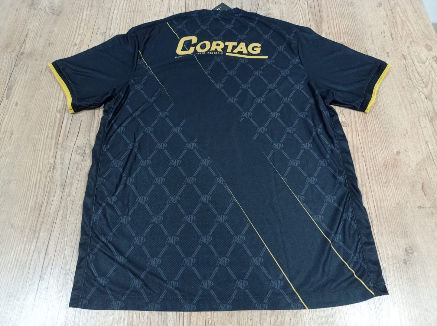 CAMISA OFICIAL MASCULINA PONTE PRETA JOGO III 23