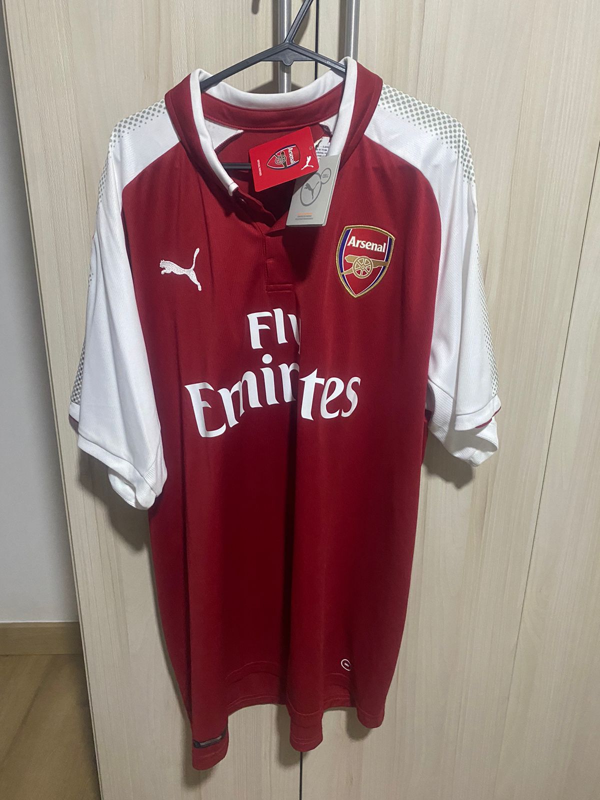 Arsenal 2017 - 2018 home