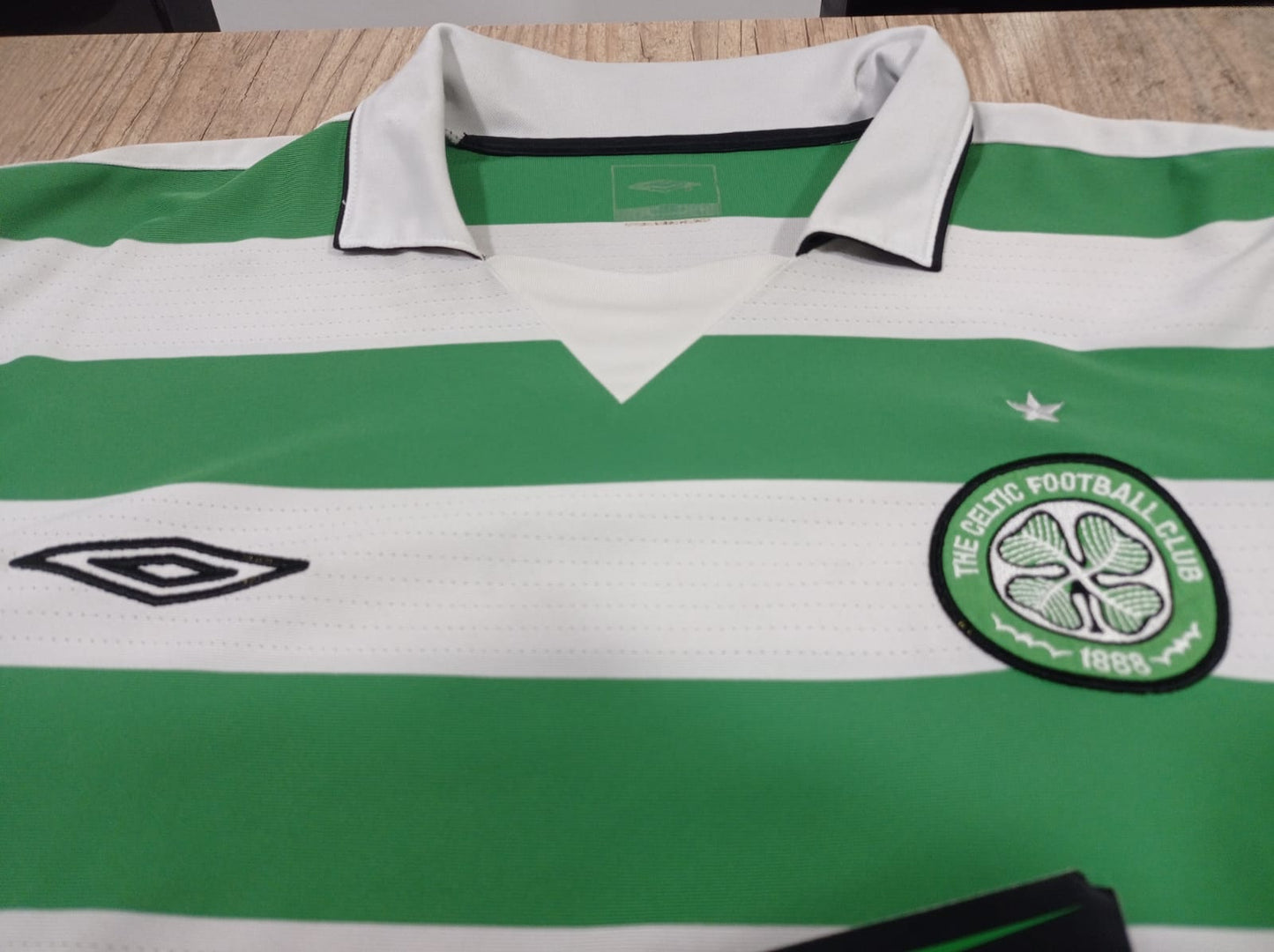 Camisa Celtic 2004-2005 Umbro Usada