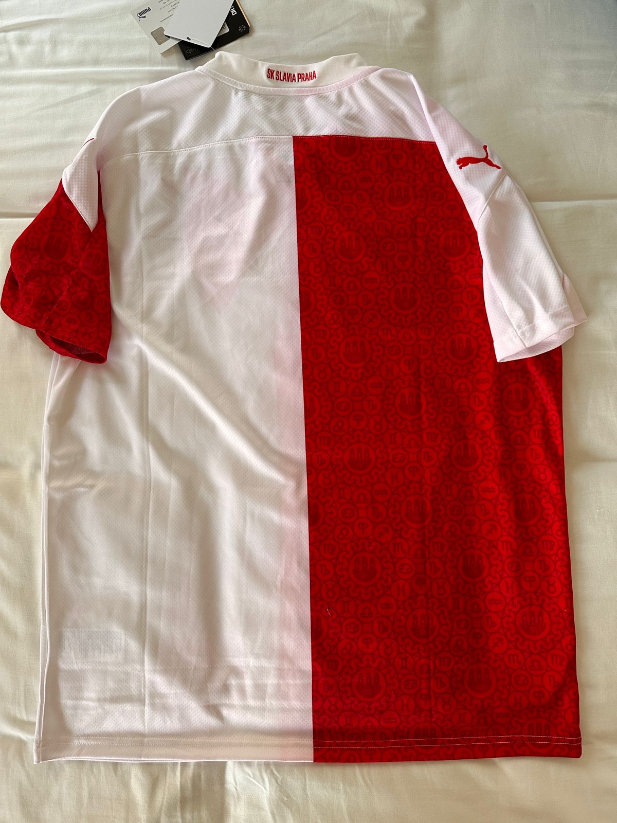 Camisa Slavia Praga 2021 Novas na etiqueta (com defeito)