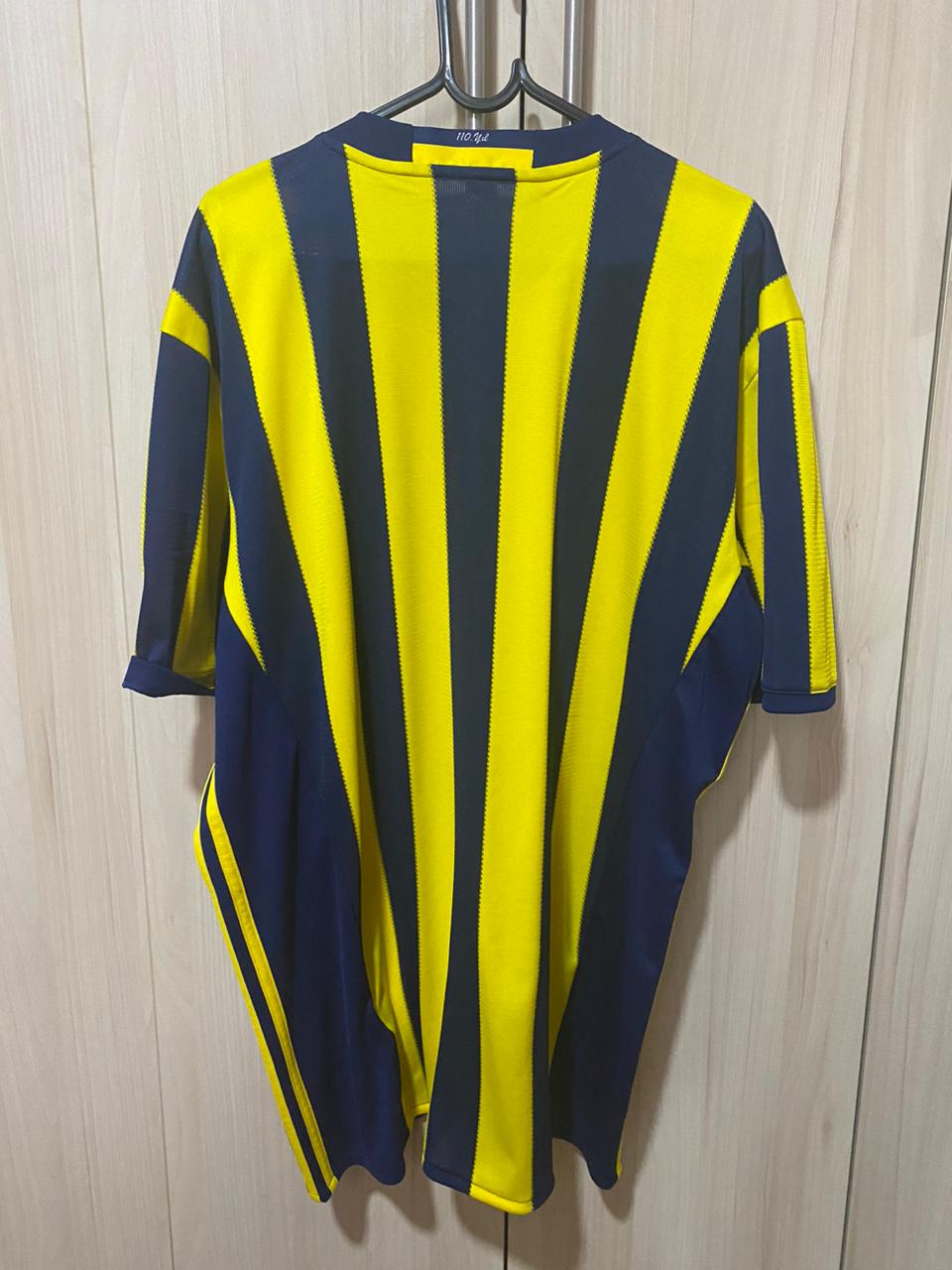 Camiseta Fenerbahçe 2016/17 Oficial Adidas - GG (59 x 77 cm) - Nova com etiqueta