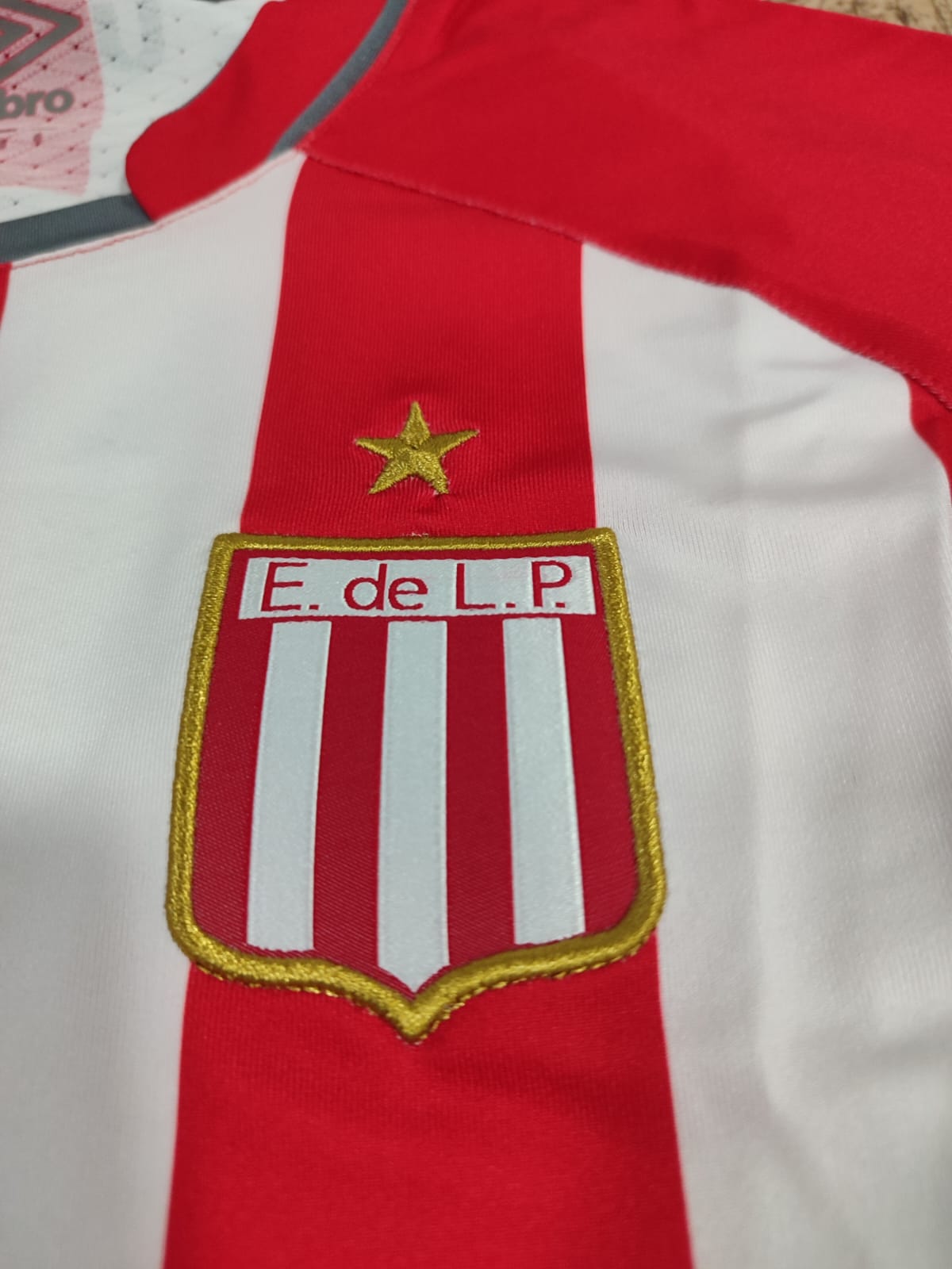 Camisa Estudiantes de La Plata 2017/2018 Umbro Original