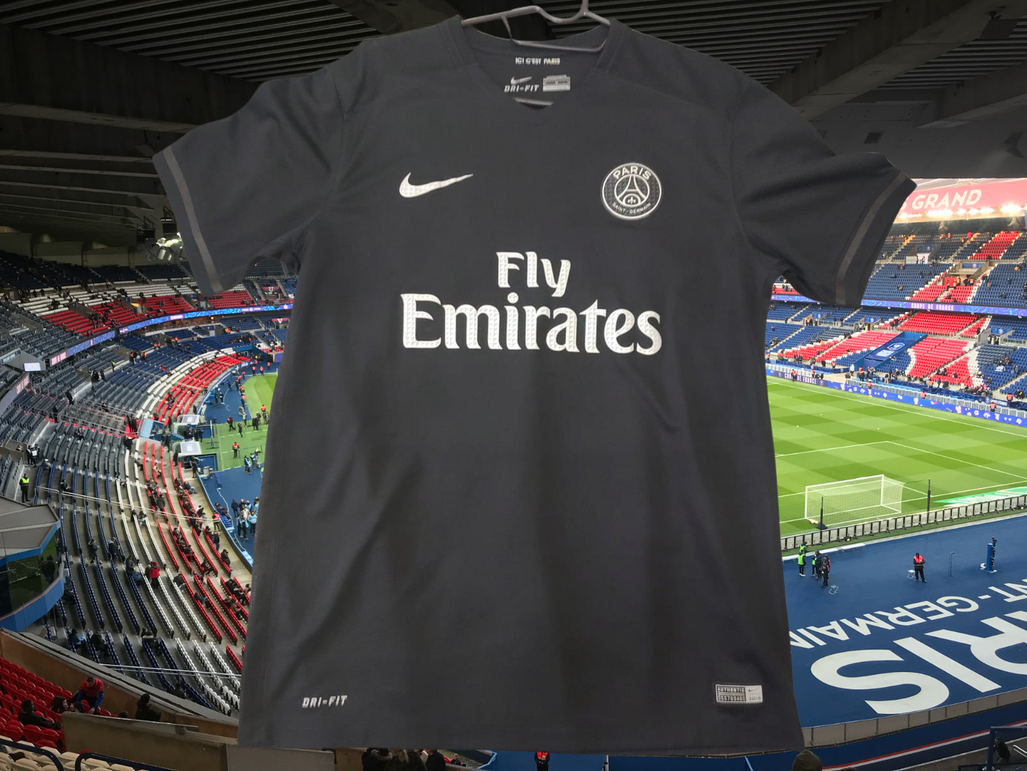 2015-16 Paris Saint-Germain Nike Third Shirt