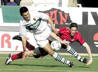 Camisa de Jogo do Elche - Home - 2001/2002 - Com botões - Mangas Longas