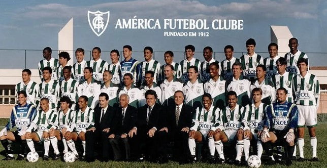 Conjunto Equipamento Profissional do América Mineiro - Anos 90